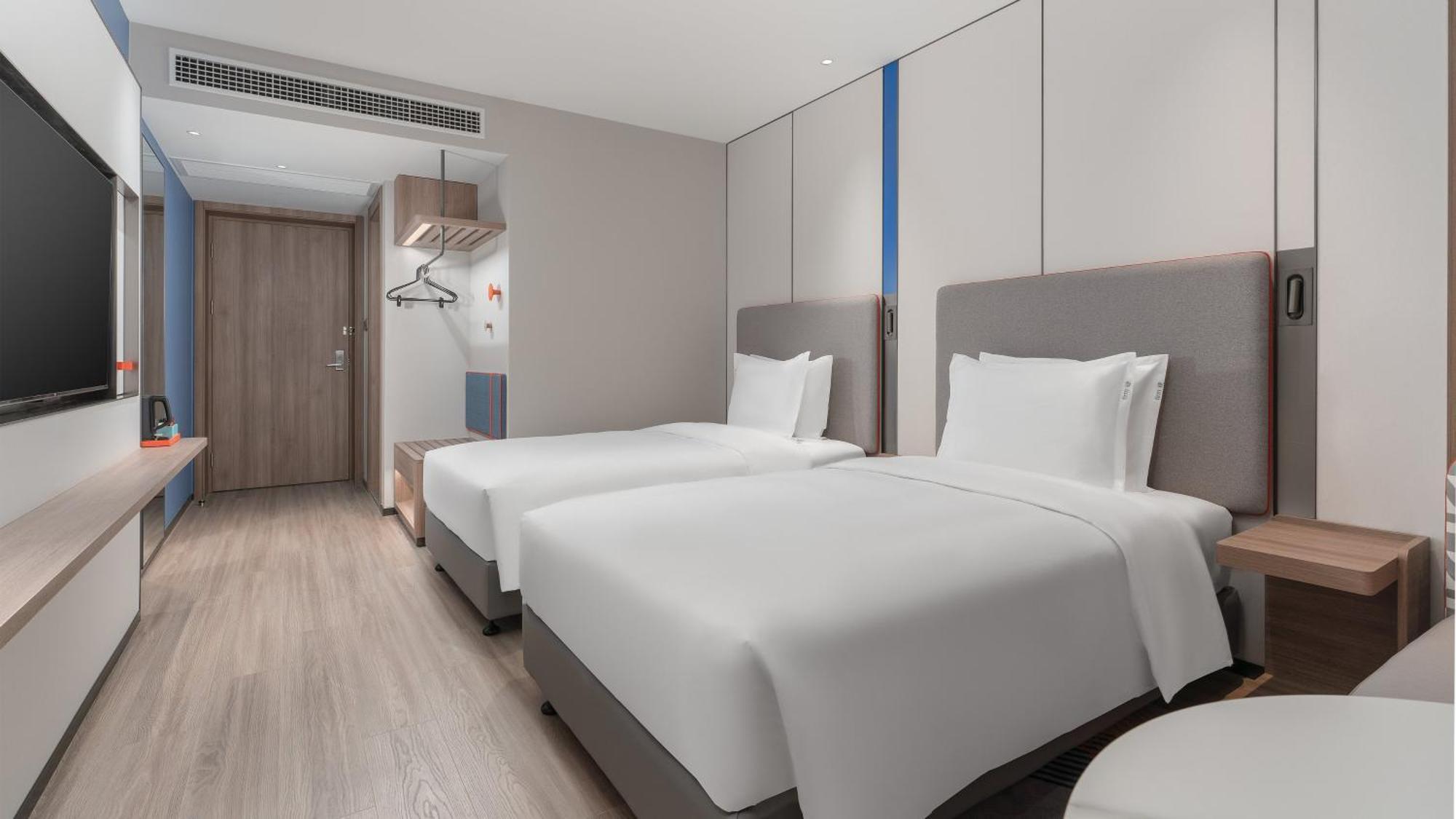Holiday Inn Express Qingdao Shibei By Ihg Eksteriør bilde
