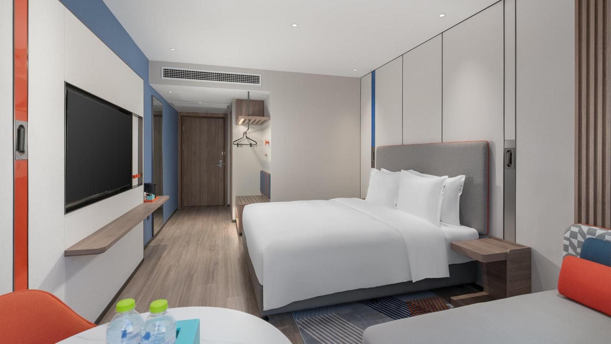 Holiday Inn Express Qingdao Shibei By Ihg Eksteriør bilde