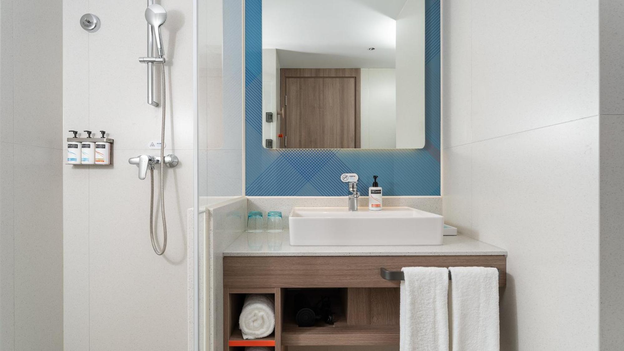 Holiday Inn Express Qingdao Shibei By Ihg Eksteriør bilde