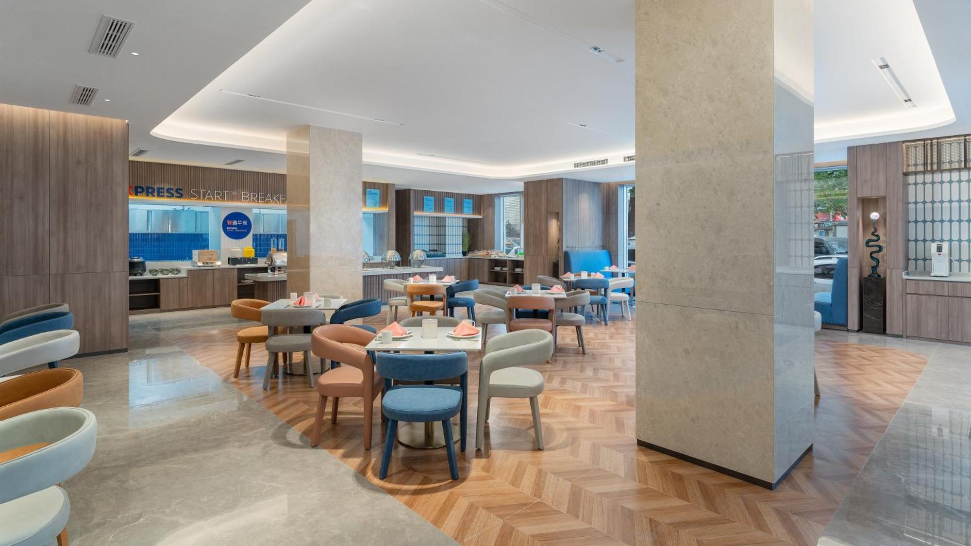 Holiday Inn Express Qingdao Shibei By Ihg Eksteriør bilde